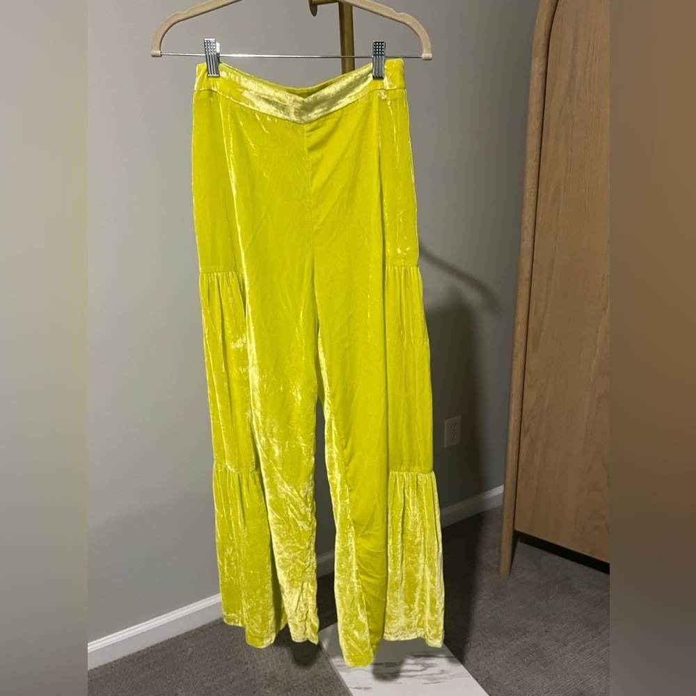 Free People Say La Vie Wide Leg Velvet Pants - Picture 5 of 11